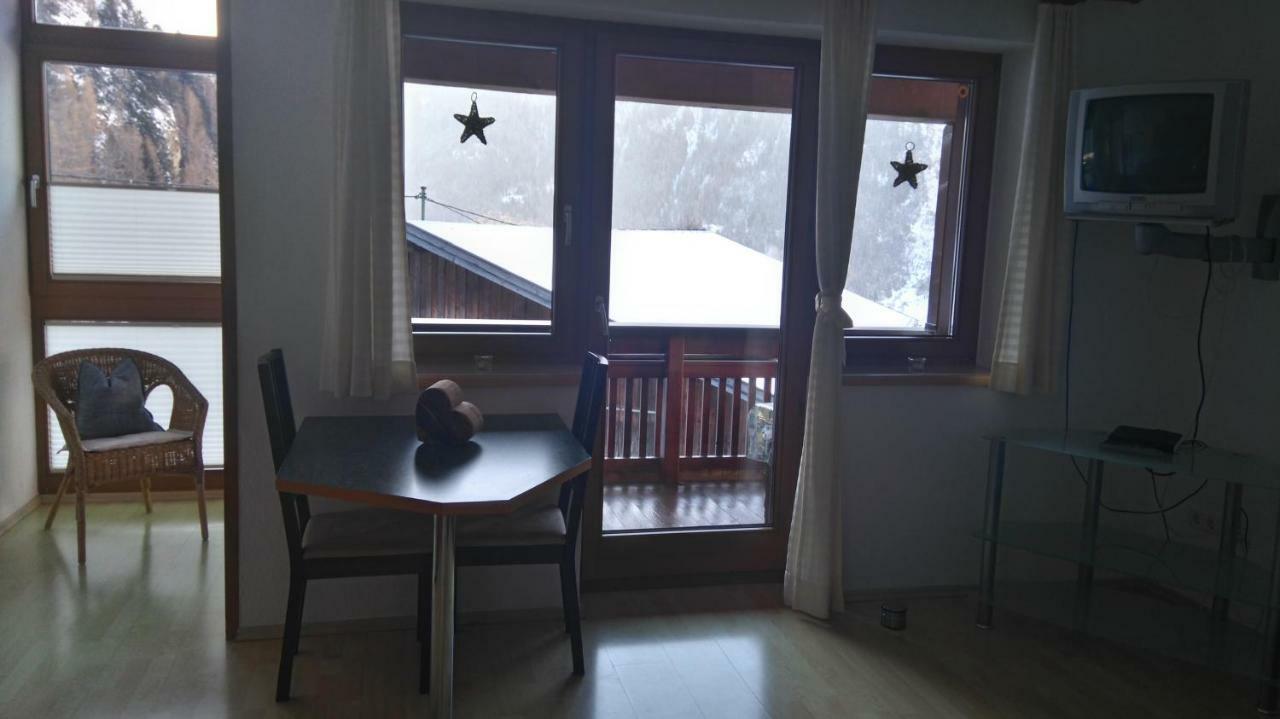 Haus Anna Lena Apartment Langenfeld Bagian luar foto